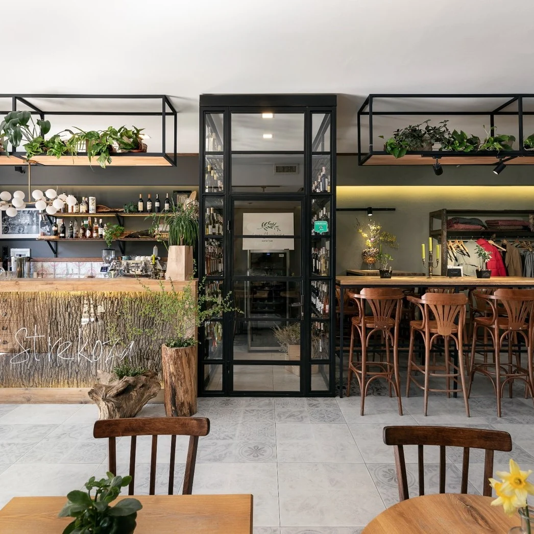 LOZA STREKOZA WINE BAR