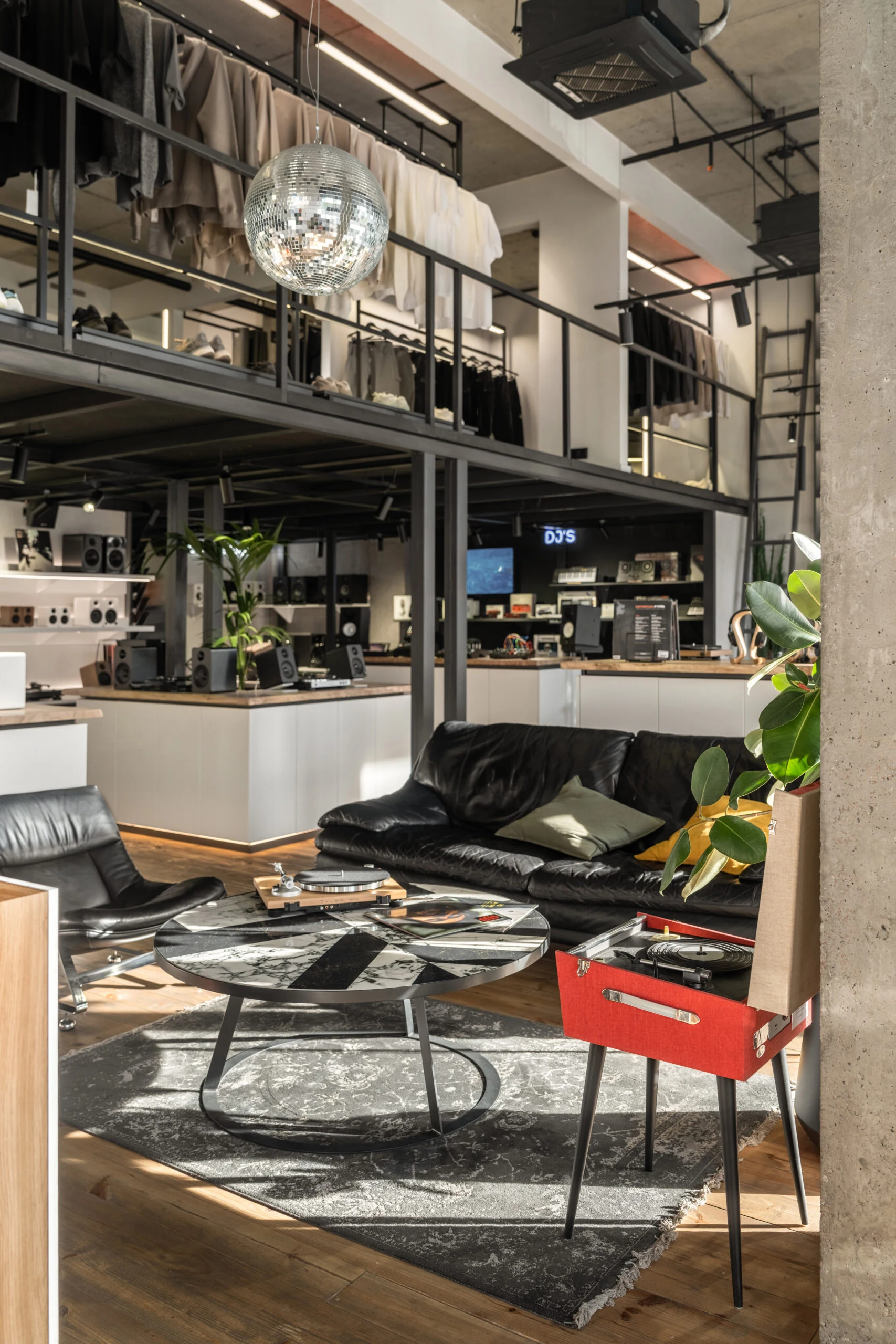 BEZ07236-HDR